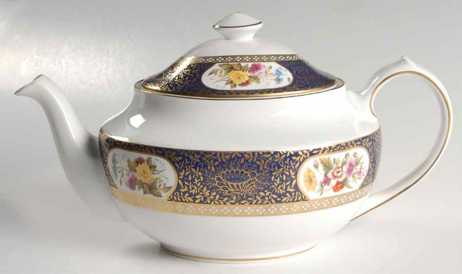 Arundel Teapot & Lid by Spode-1