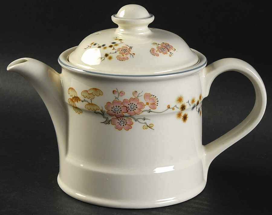 SLE11 Teapot & Lid by Steelite-1