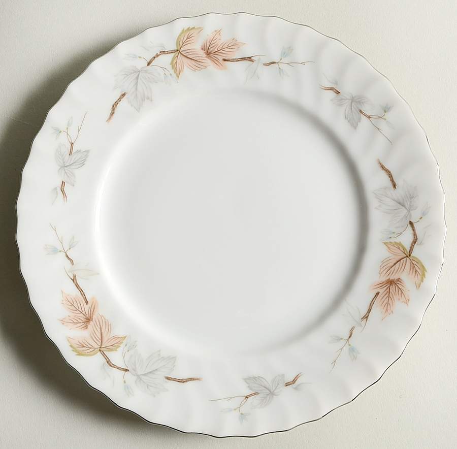 Avalon Salad Plate by Saji-1