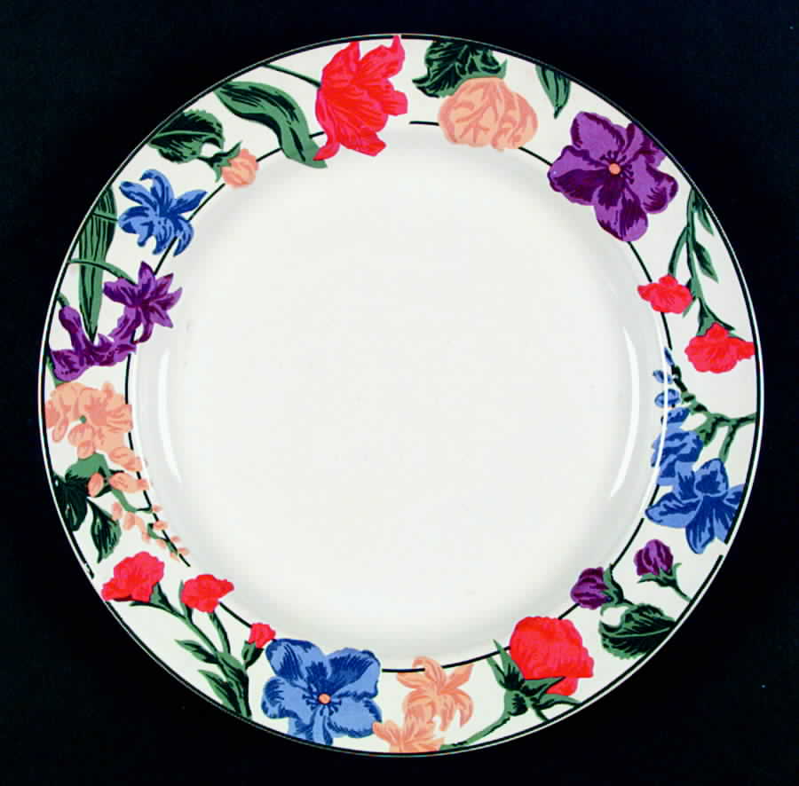 Scented Garden Dinner Plate by Signature-1