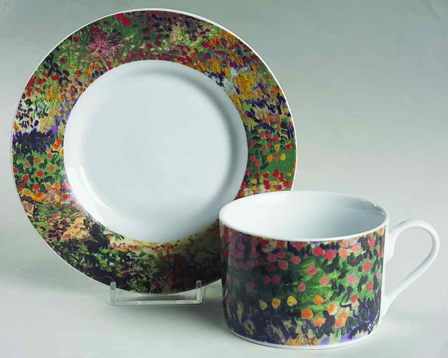 Vincent Flat Cup & Saucer Set by Sakura-1