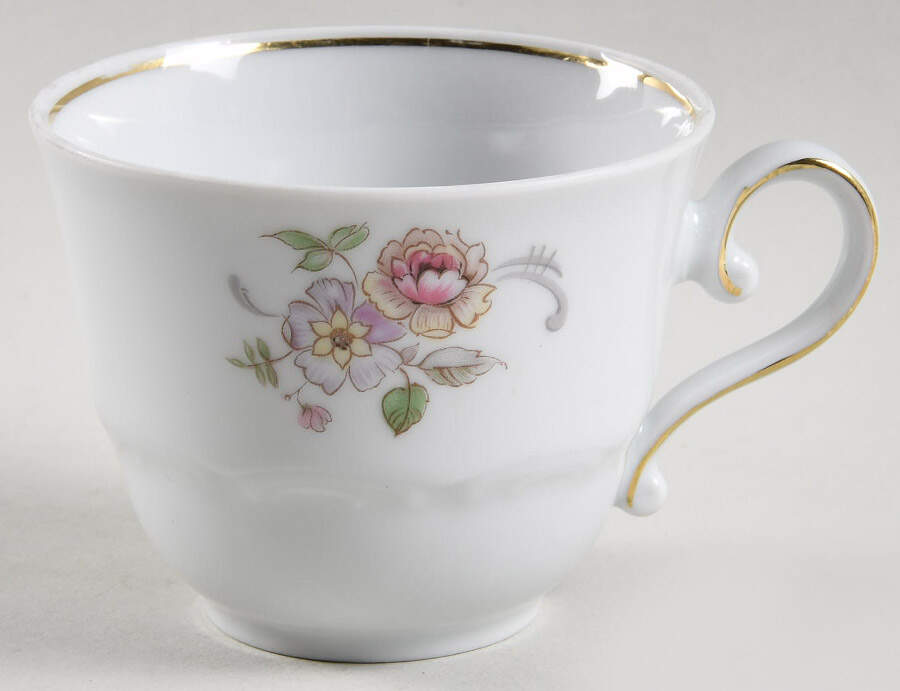 SCG10 Footed Cup by Schirnding-1
