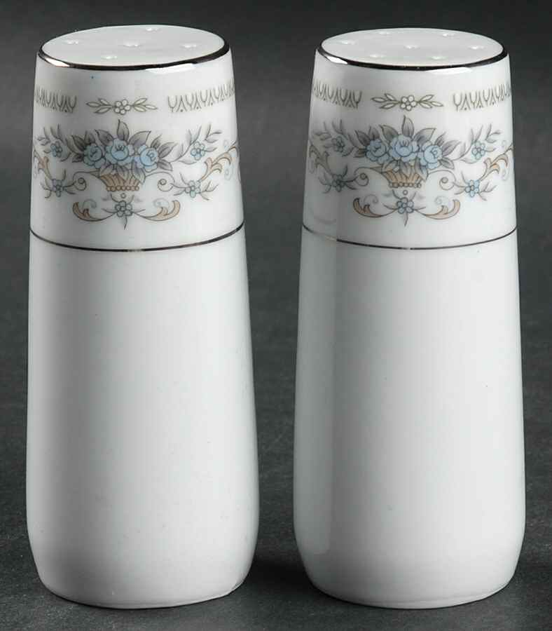 Diane Salt & Pepper Set by Sone-1