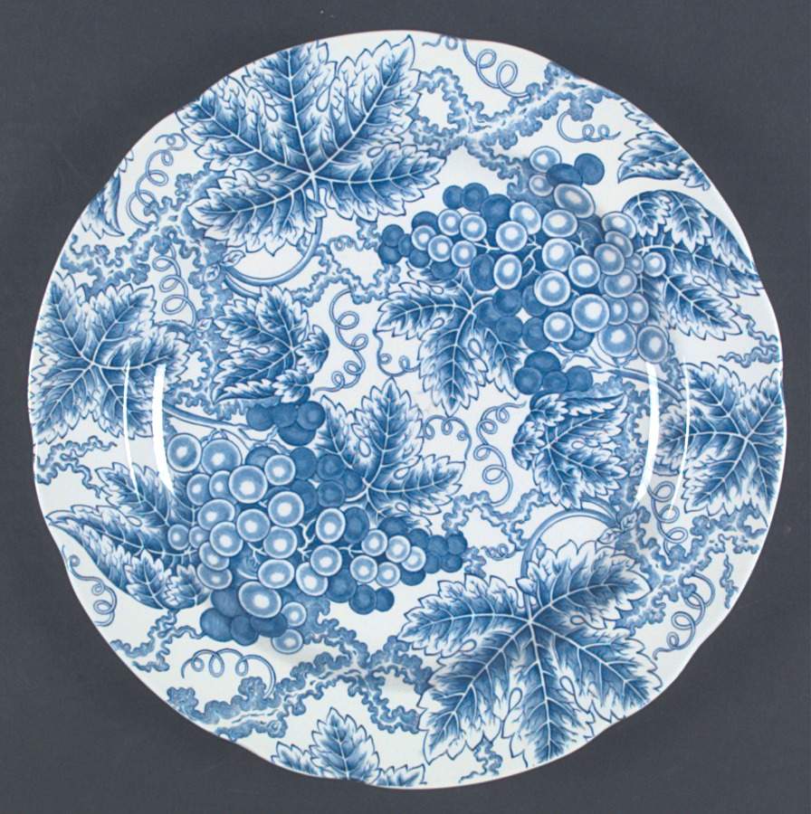 Grapes Dinner Plate by Spode-1