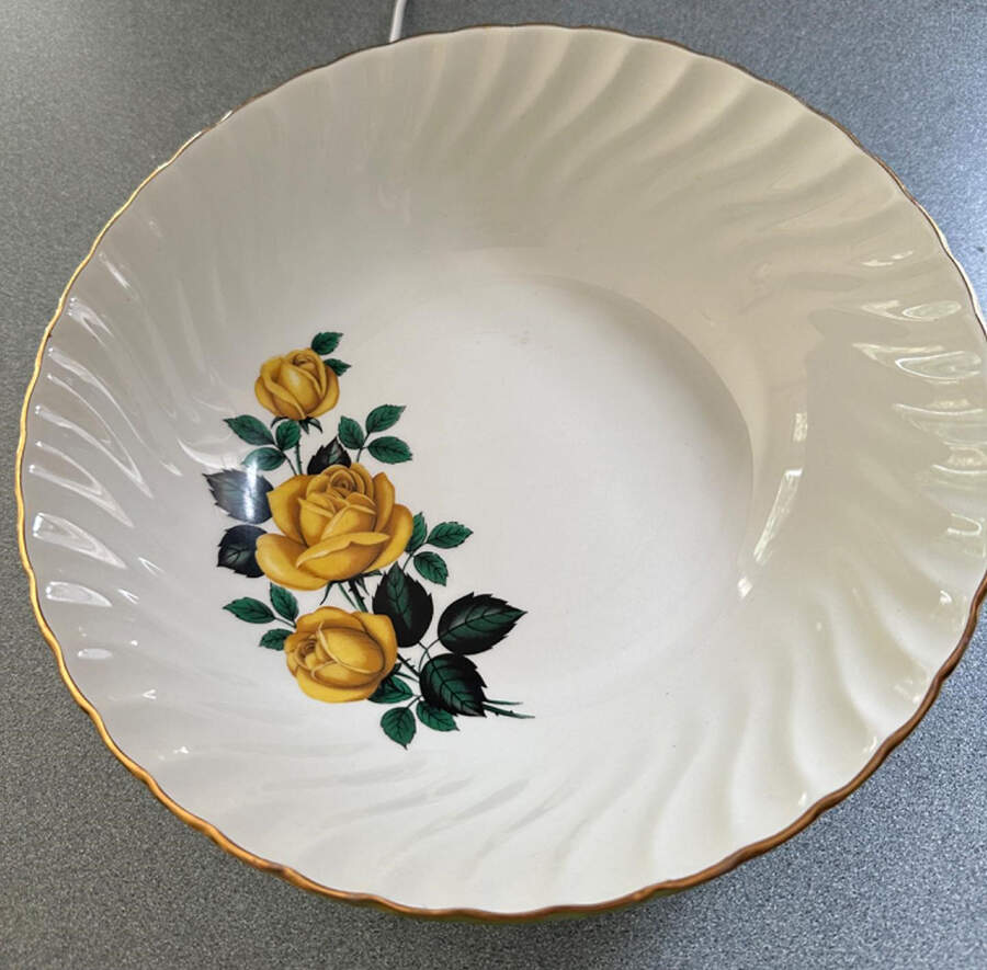 SWI29 Fruit/Dessert (Sauce) Bowl by Swinnertons-1