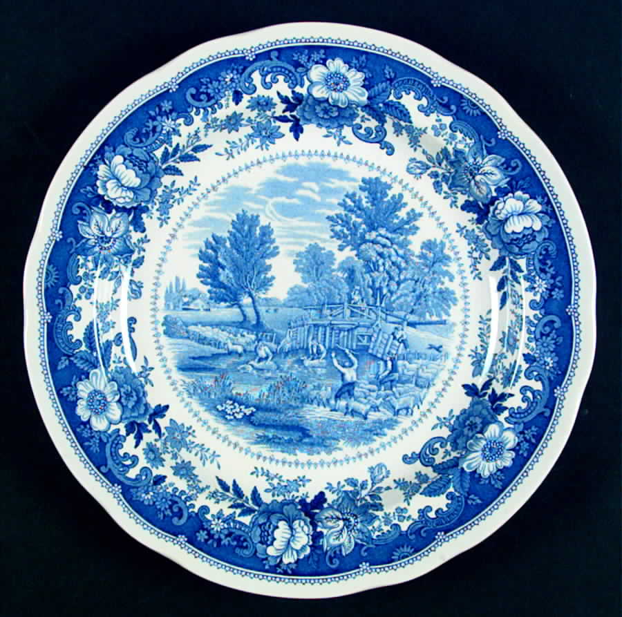 Williamsburg Country Scenes Dinner Plate by Spode-1
