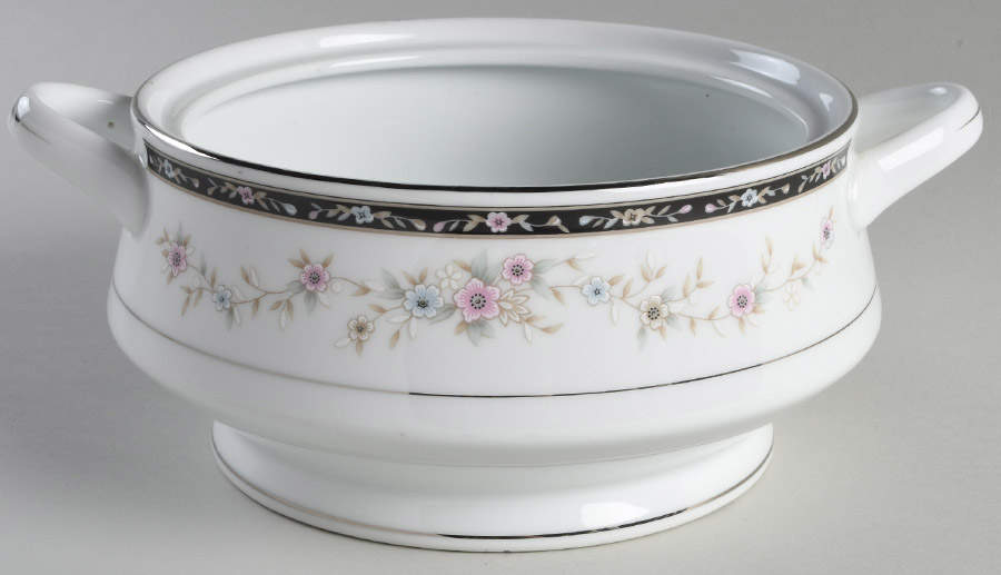 Camille Round Vegetable No Lid by Society (Japan)-1
