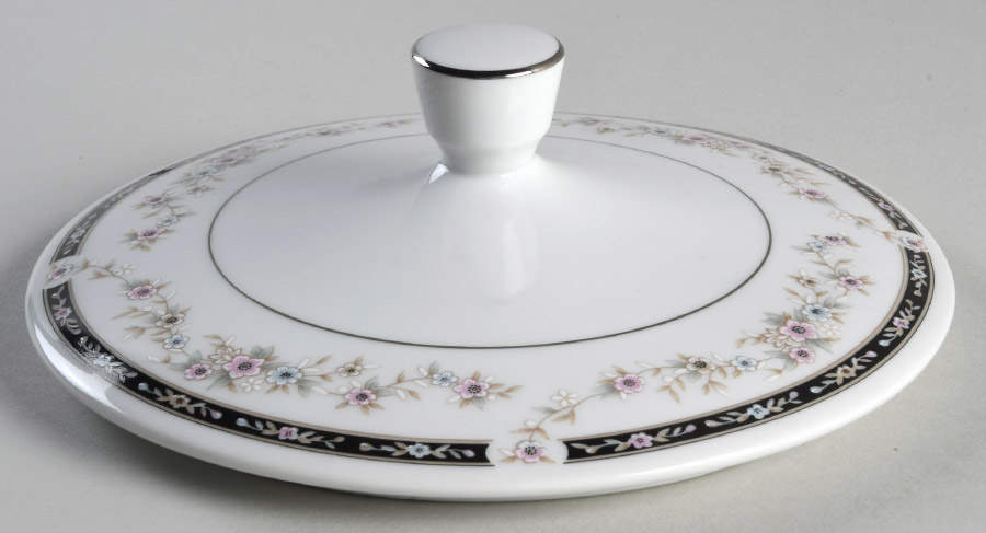Camille Lid for Round Vegetable by Society (Japan)-1