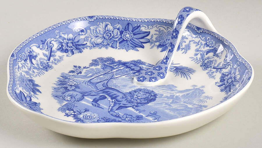 Traditions Series Handled Tray by Spode-1