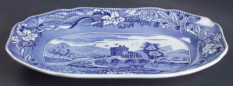 Traditions Series 10" Oval Tray by Spode-1