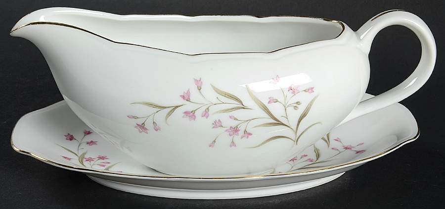 Carolina Gravy Boat & Underplate/Relish by Symco-1