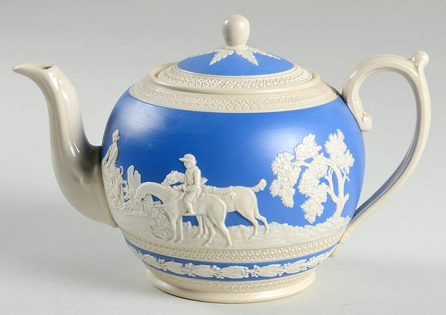 Fox Hunting Teapot & Lid by Spode-1