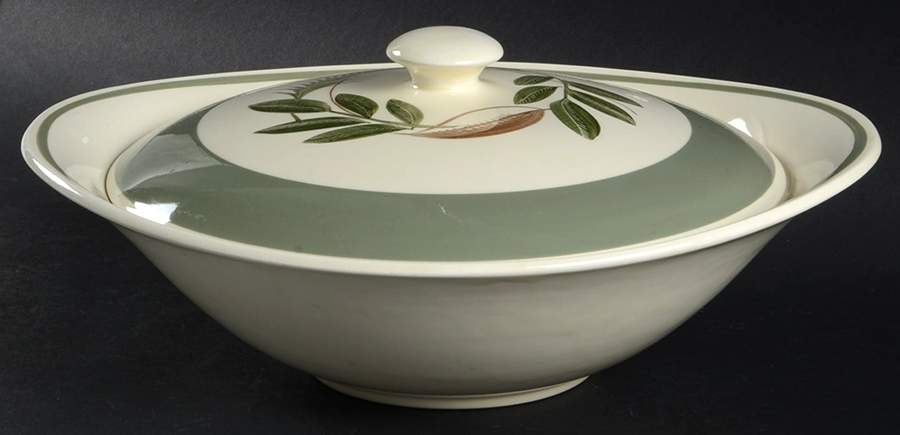 Ferndown Round Covered Vegetable by Susie Cooper-1