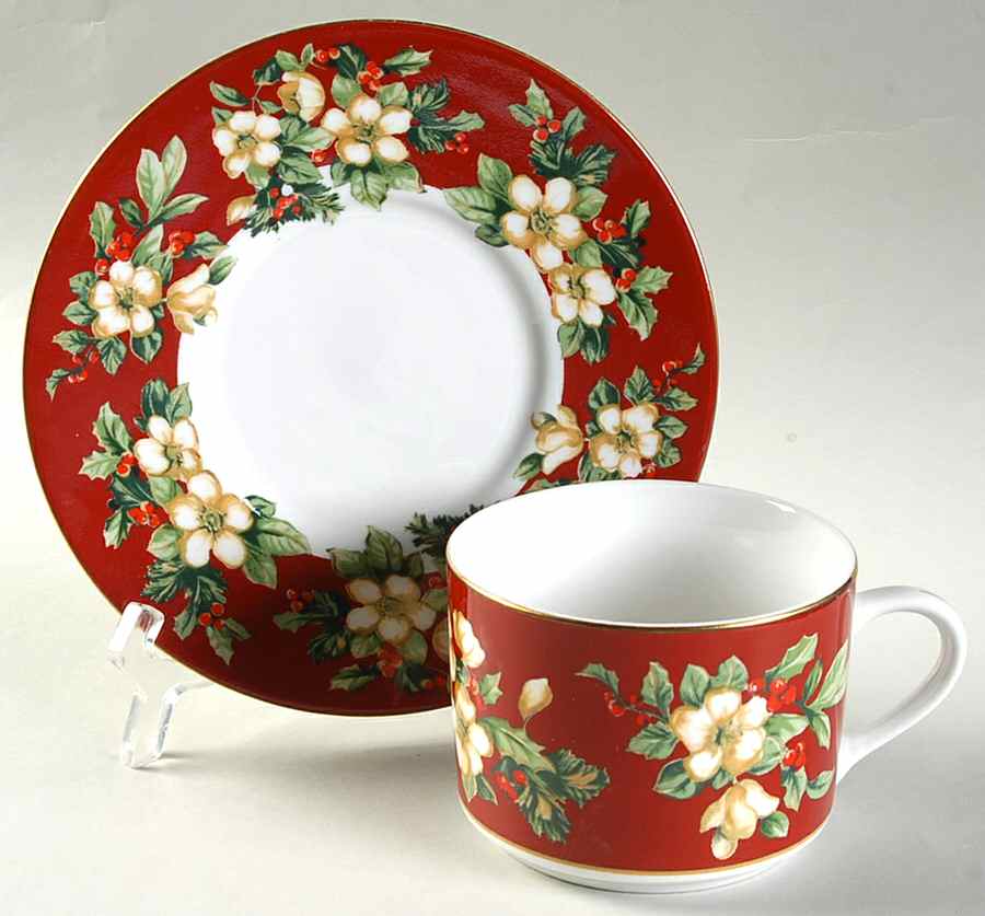 Splendor Red Flat Cup & Saucer Set by Sakura-1