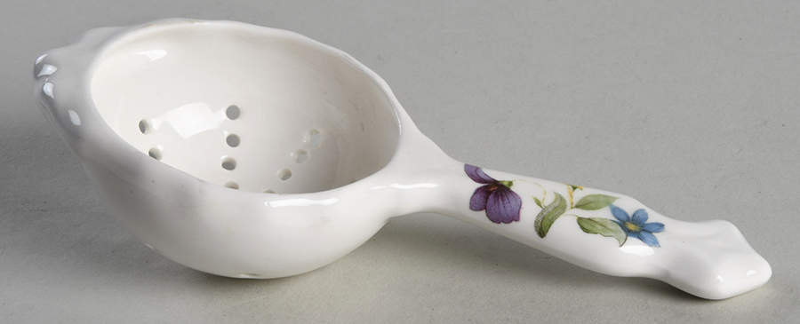 SGE3 Tea Strainer No Bowl by St George's-1