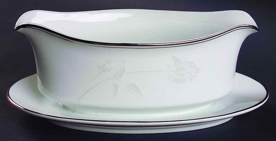 Carolyn (With Ring) Gravy Boat with Attached Underplate by Seizan-1