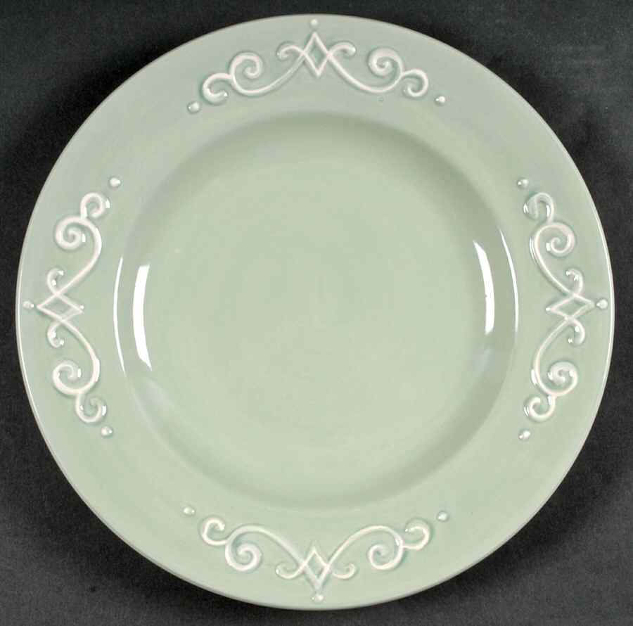 Soft Country Green Dinner Plate by Stoney Hill-1