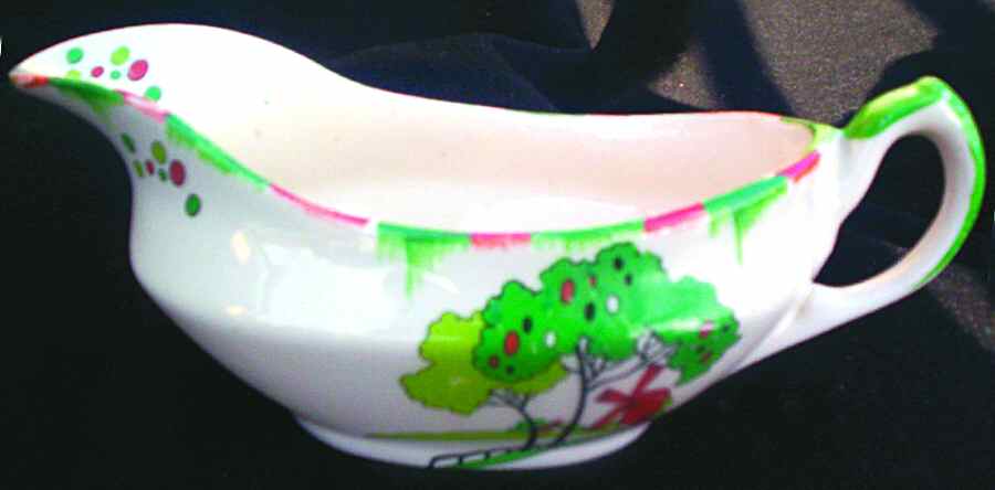 2854 Gravy Boat by Swinnertons-1