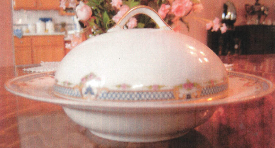 SRA3 Round Covered Butter by Nathan Straus & Sons-1