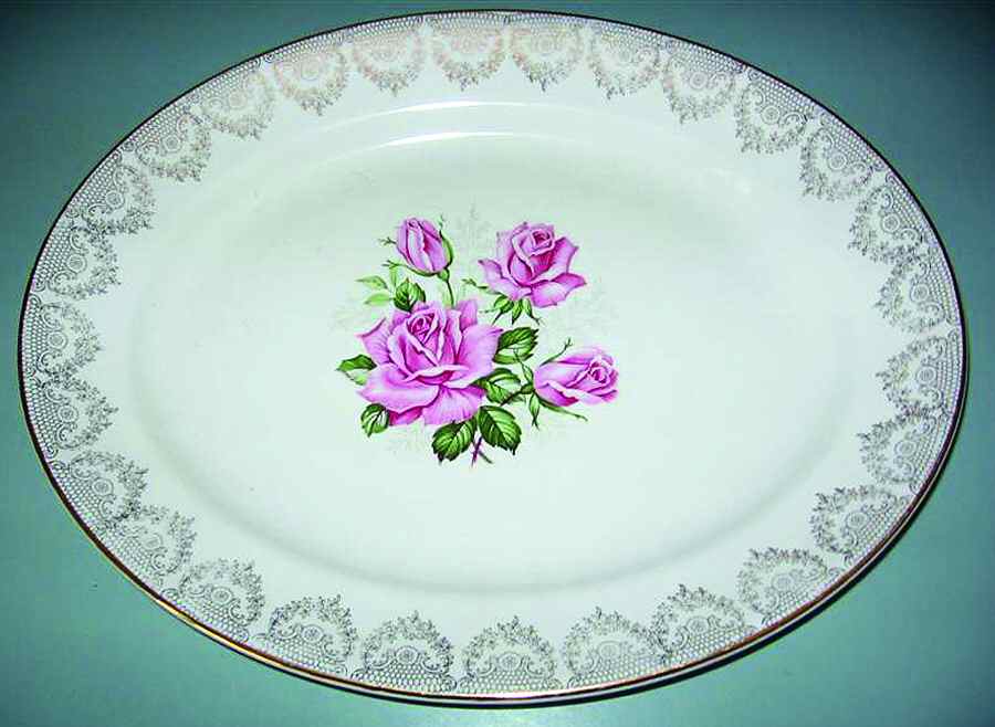 SWI102 13" Oval Serving Platter by Swinnertons-1