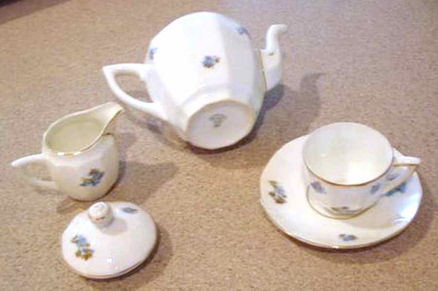 SNJ3 Coffee Pot & Lid by J Schneider & Co.-1