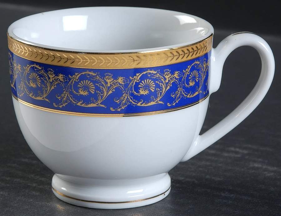 SZE1 Footed Cup by Sorelle-1
