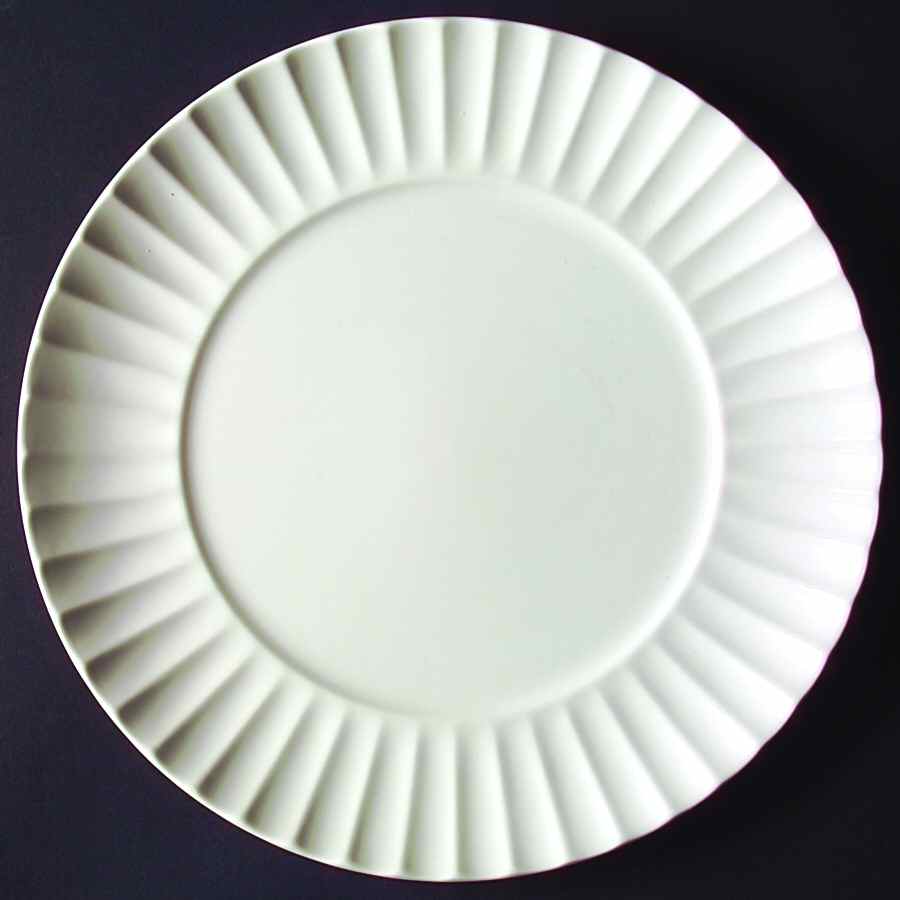 Dynasty White Dinner Plate by Sasaki-1
