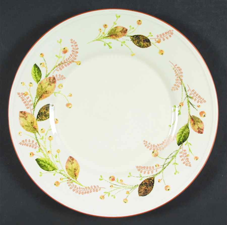 Winter Bouquet Dinner Plate by St Nicholas Square-1