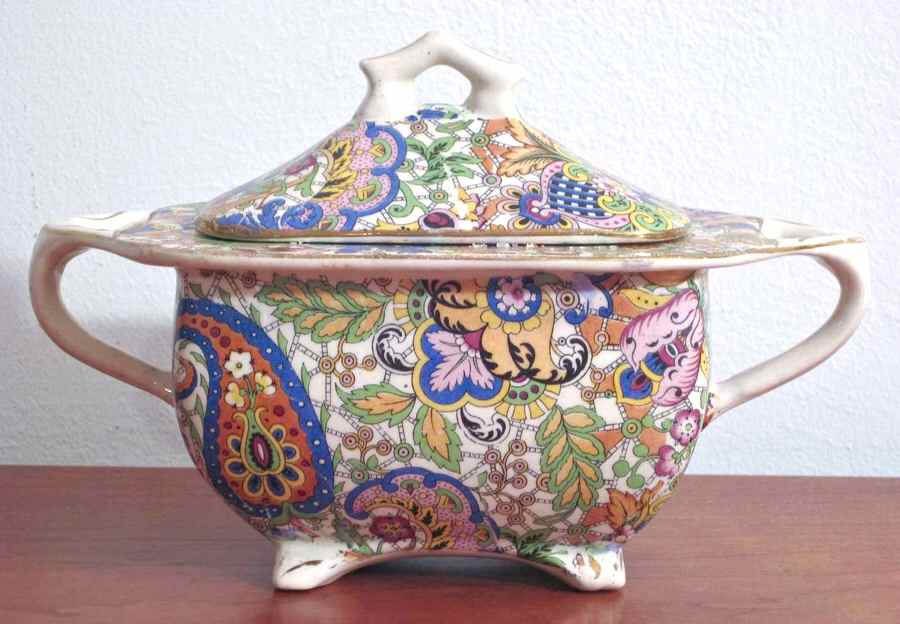 1143 Sugar Bowl & Lid by Swinnertons-1