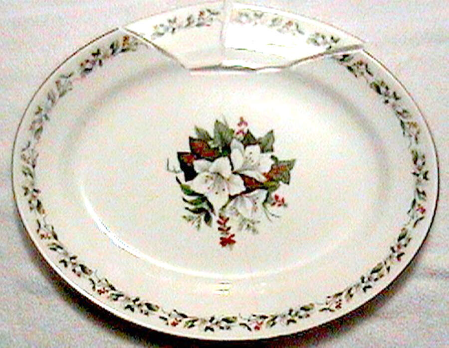4453 14" Oval Serving Platter by Swinnertons-1
