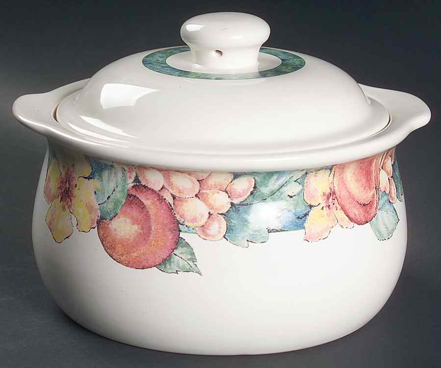 Millbrook 2 Qt Round Covered Casserole by St Michael-1