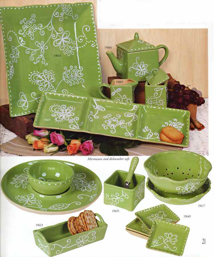 Anjolie Green Teapot & Lid by Saparna-1