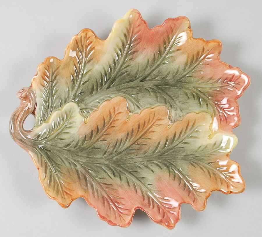 Harvest Figural Collection 7" Leaf Plate by Spode-1