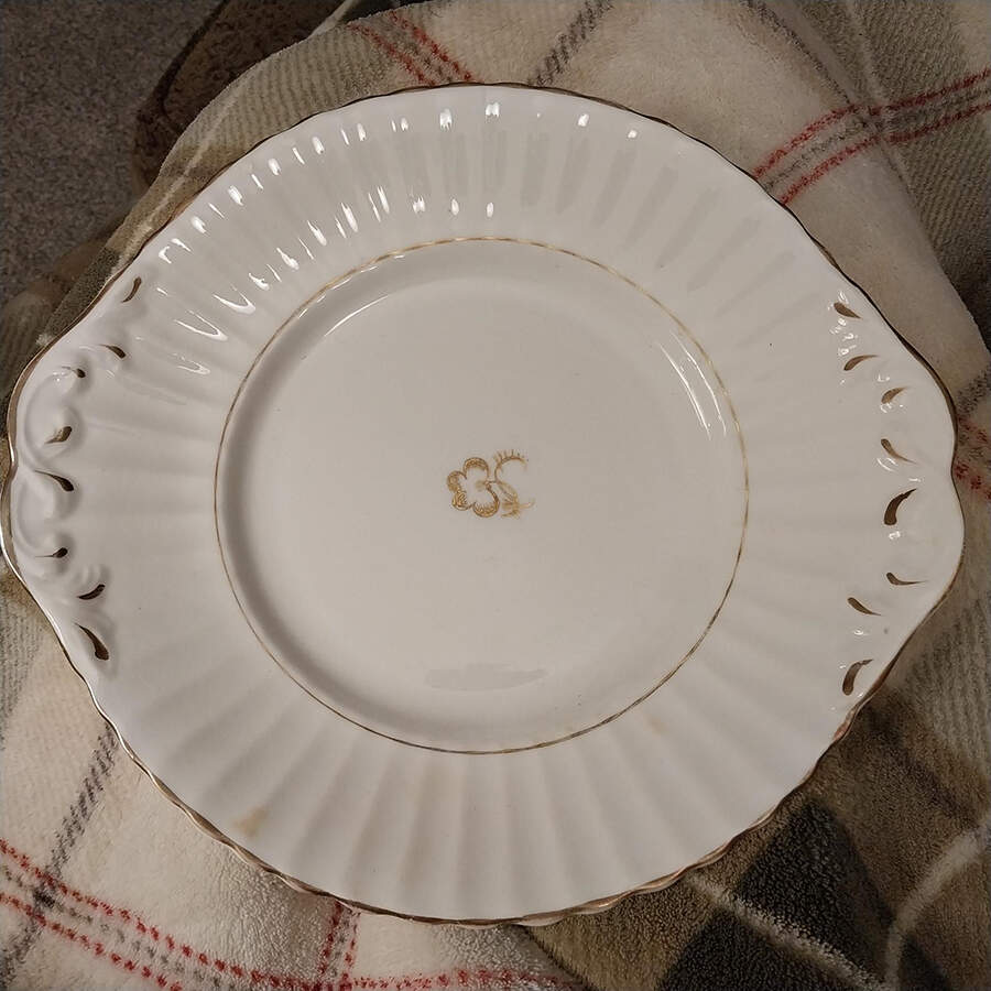 SAW15 Handled Cake Plate by Sampson Bridgwood-1