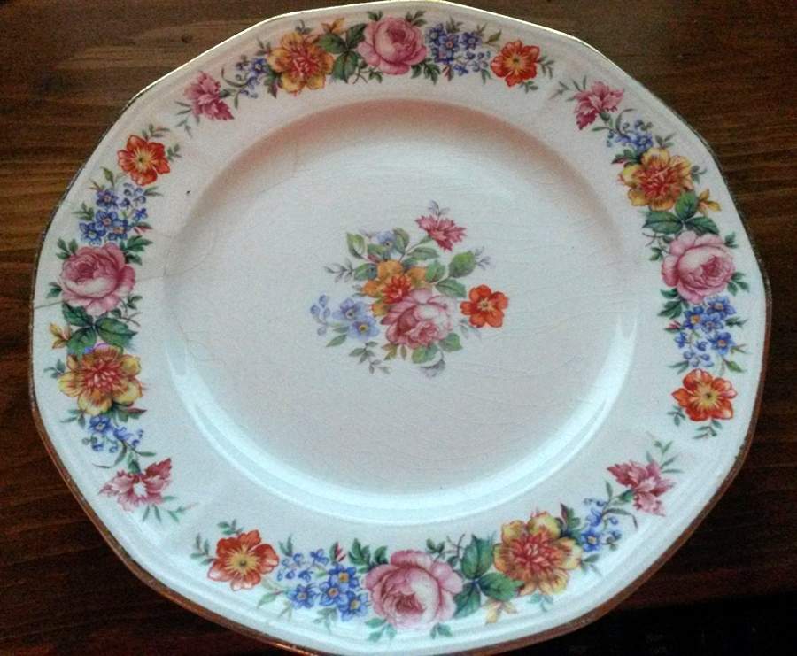 S1V12 Luncheon Plate by Sovereign (USA)-1