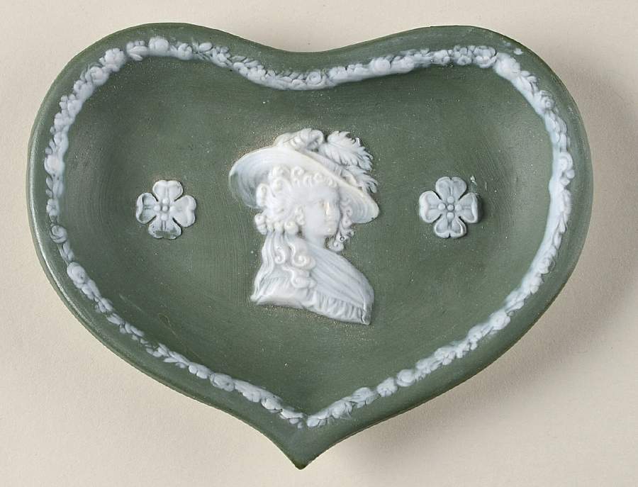 Green Bisque Giftware Heart Shaped Dish by Schafer & Vater-1