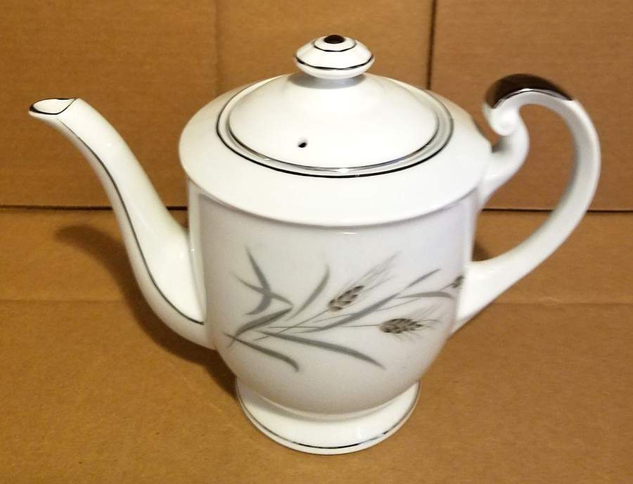 Sek4 Teapot & Lid by Seiko (Japan)-1