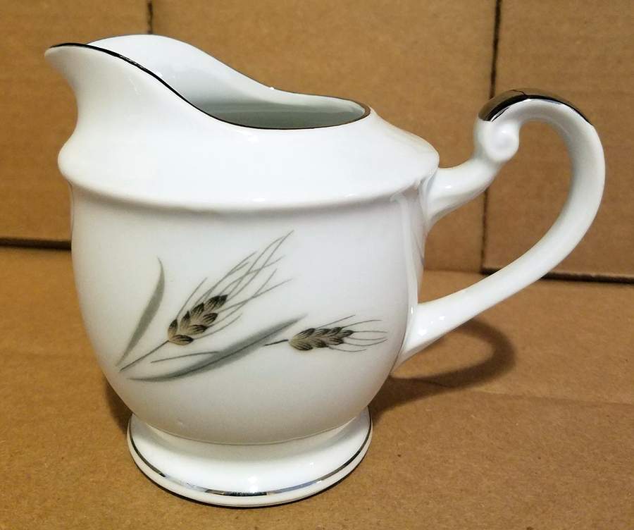 Sek4 Creamer by Seiko (Japan)-1