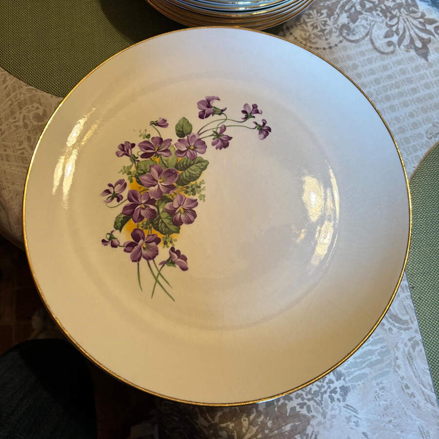 SAB120 (Gold Trim) Dinner Plate by Sabin-1