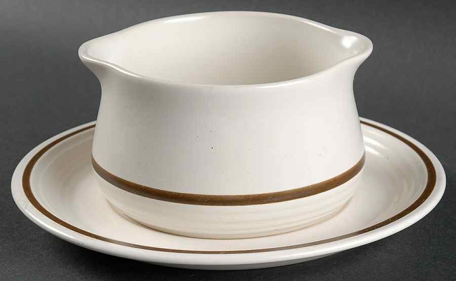 Chestnut Gravy Boat & Underplate by Town & Country-1