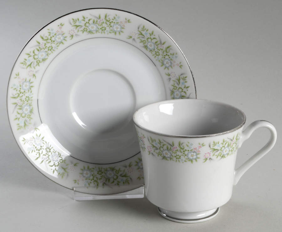 Springtime Footed Cup & Saucer Set by Taihei-1