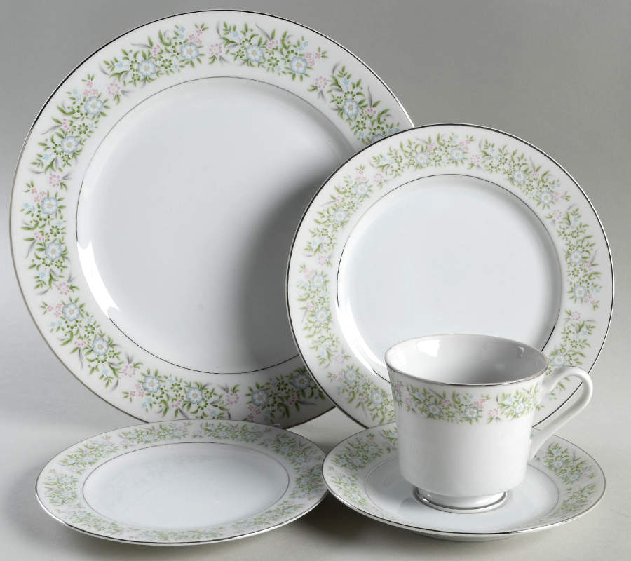 Springtime 5 Piece Place Setting by Taihei-1