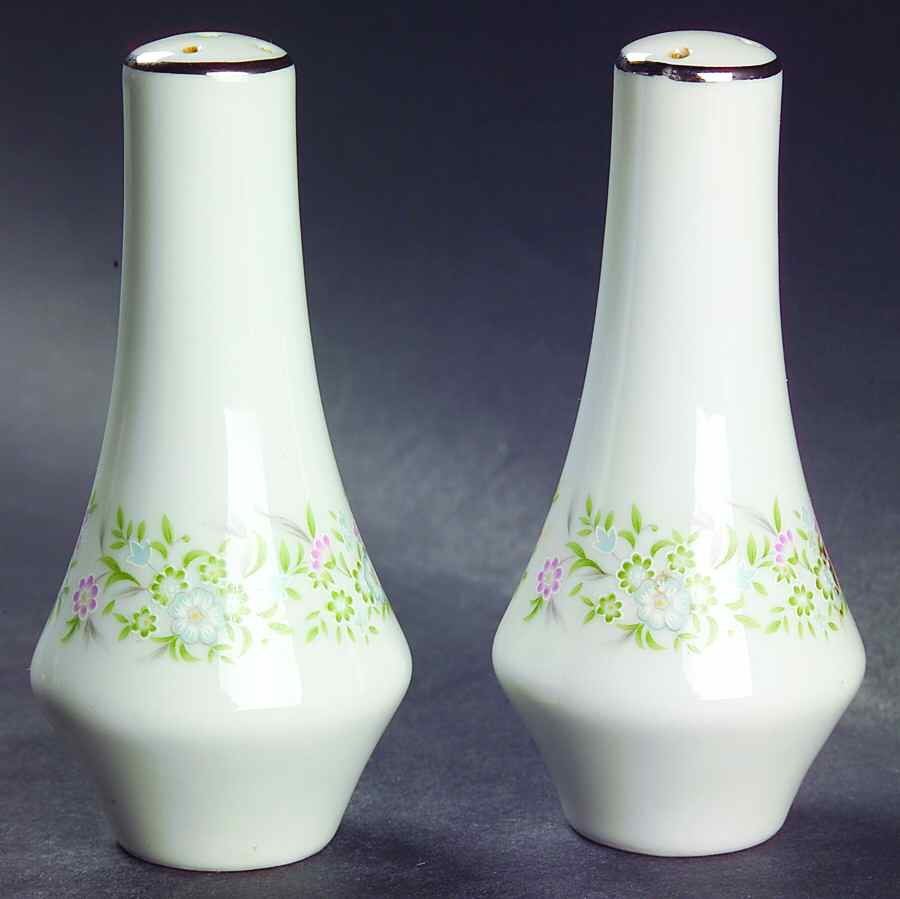 Springtime Salt & Pepper Set by Taihei-1