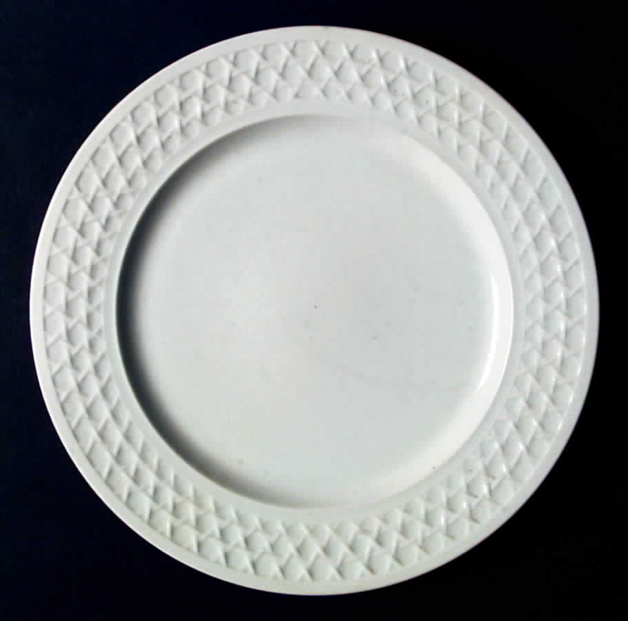 Cane White Dinner Plate by Takahashi-1