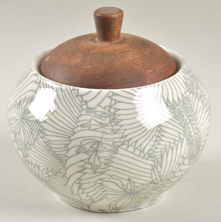 Sweet Grass Sugar Bowl & Lid by Peter Terris-1