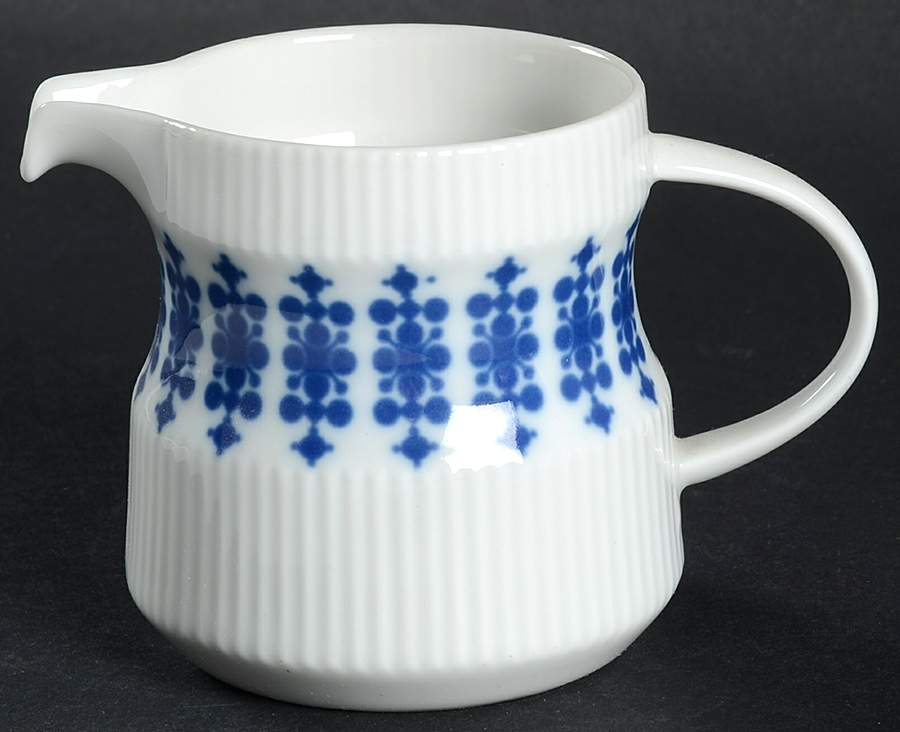 Calypso Creamer by Thomas-1