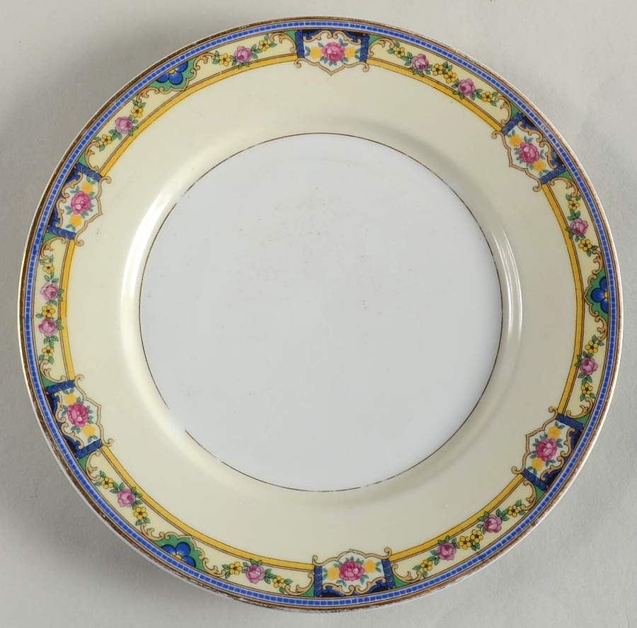 Georgia Luncheon Plate by Thun-1