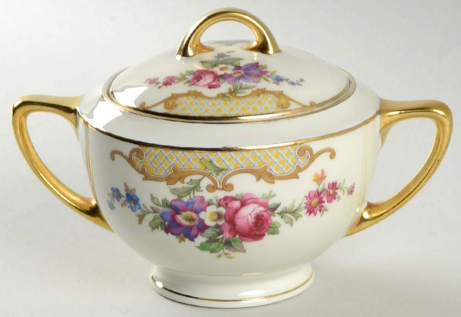 Marilyn Sugar Bowl & Lid by Thun-1