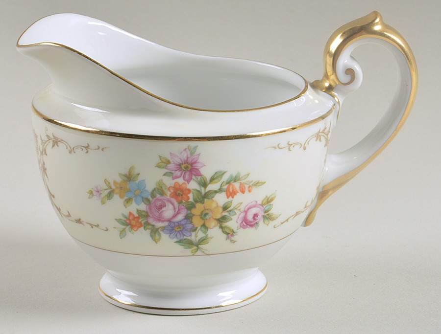 Newport (Ivory Rim) Creamer by Thun-1