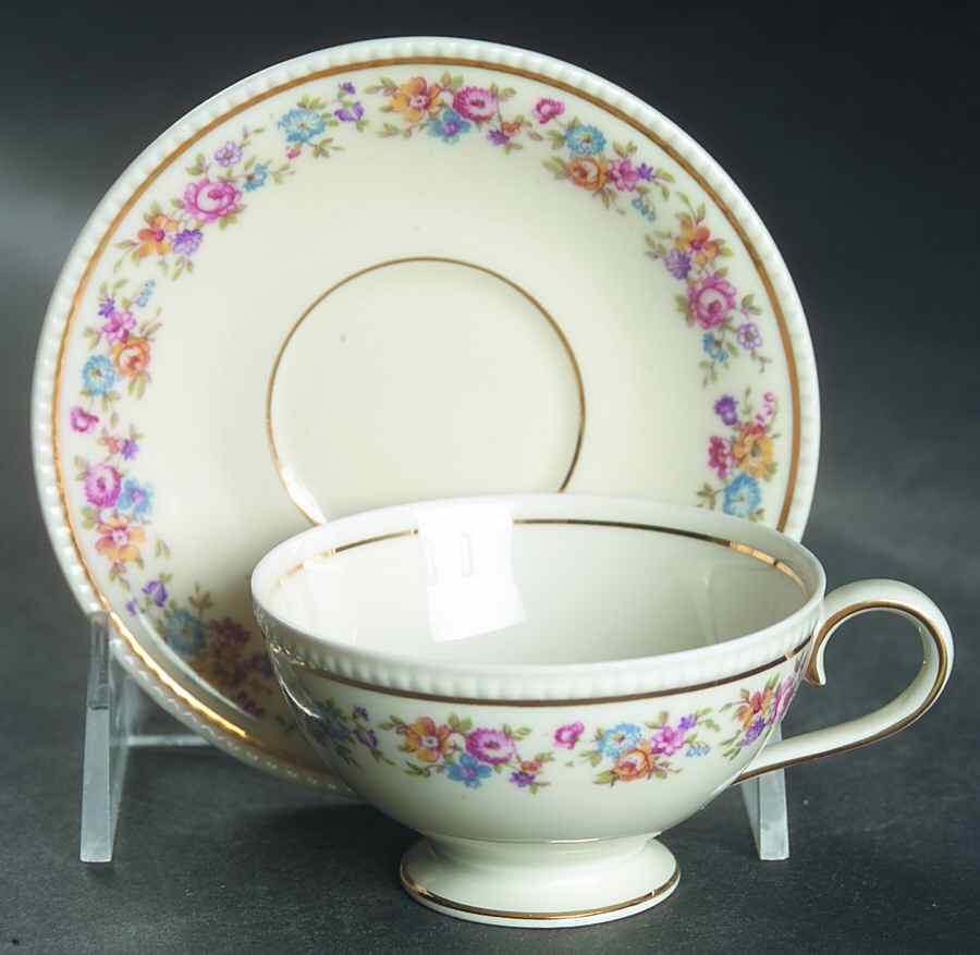 Dovedale Footed Demitasse Cup & Saucer Set by Tirschenreuth-1